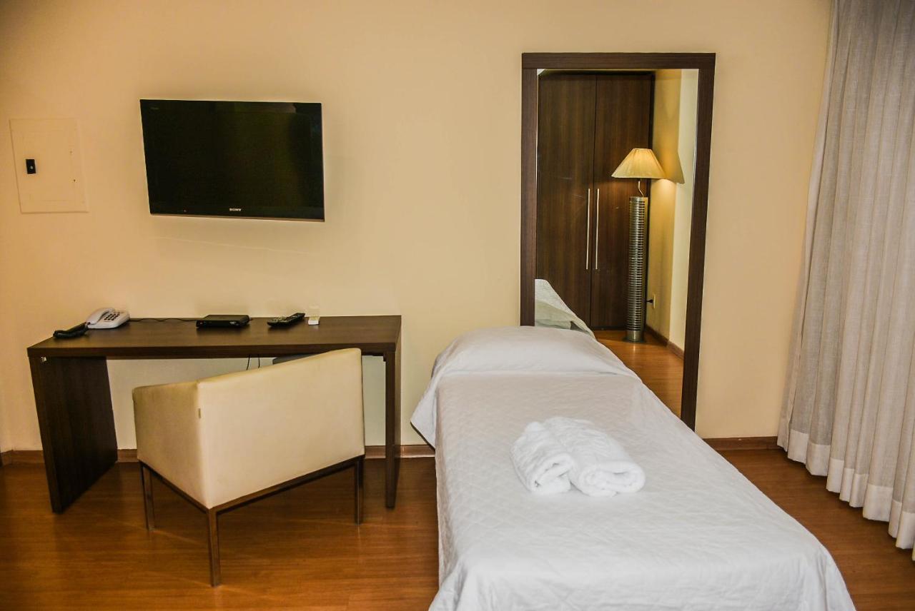 Mont Blanc Apart Hotel Нова-Игуасу Экстерьер фото